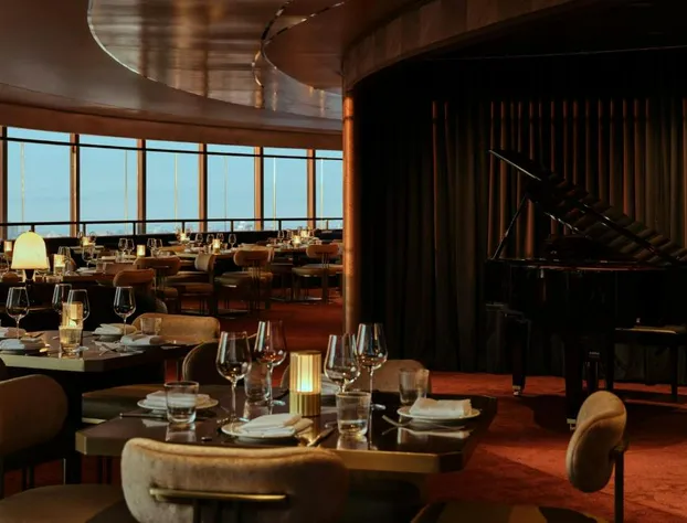 New York Marriott Marquis hotel detail image 2