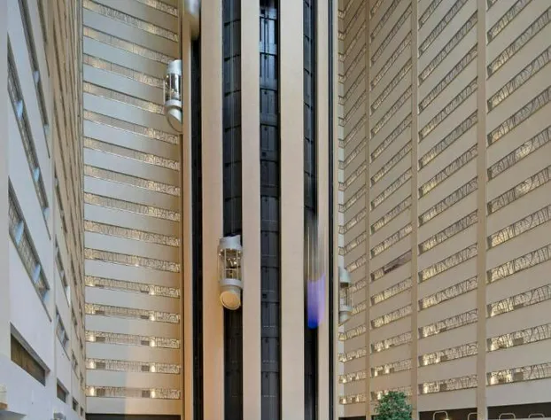 New York Marriott Marquis hotel detail image 4