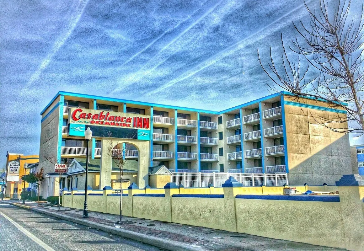 Casablanca Oceanside Inn hotel hero