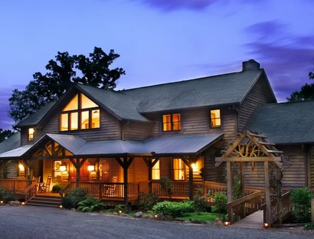 Bent Creek Lodge Bed & Breakfast hotel detail image 1