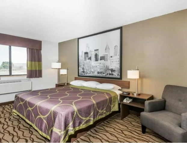 Super 8 by Wyndham Bedford hotel detail image 4