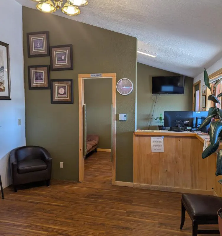 The Western Inn Motel and RV Park hotel hero