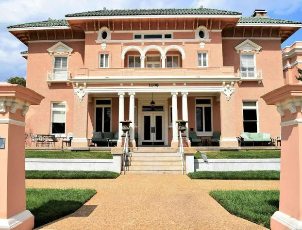 JH Adams Inn, Trademark Collection by Wyndham hotel detail image 2