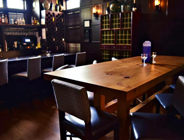 JH Adams Inn, Trademark Collection by Wyndham hotel detail image 3