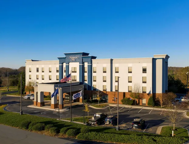 Hampton Inn Gretna - Smith Mountain Lake hotel detail image 2