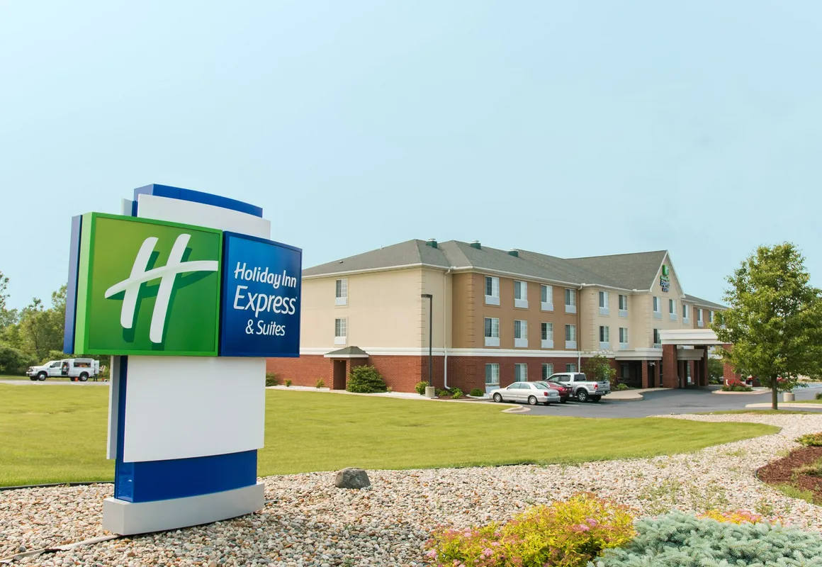 Holiday Inn Express & Suites Jackson by IHG hotel hero