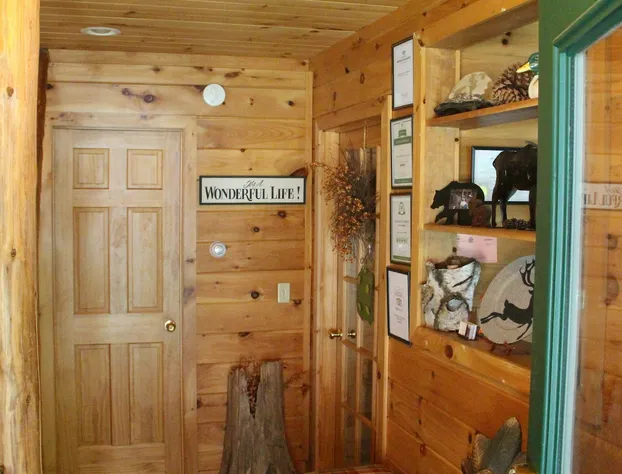 Kiwassa Lake Bed & Breakfast hotel detail image 4