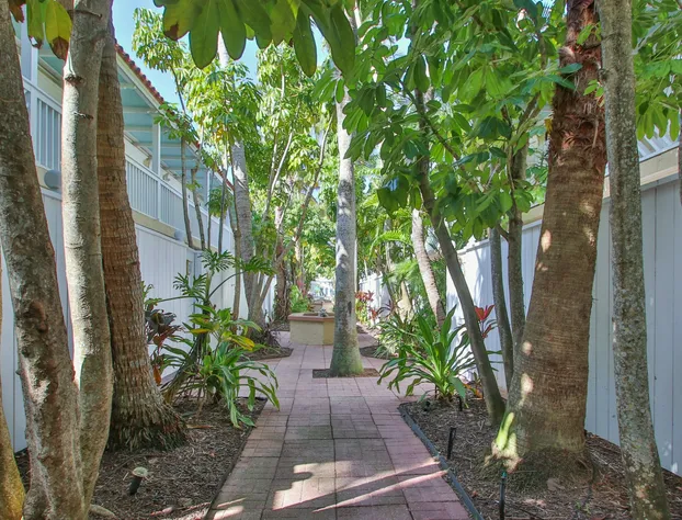 Tortuga Inn Beach Resort hotel detail image 1