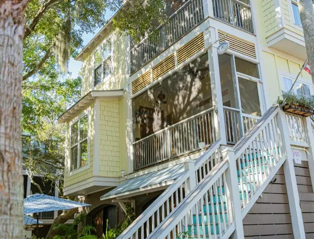 Water's Edge Inn - Adults Only hotel detail image 2