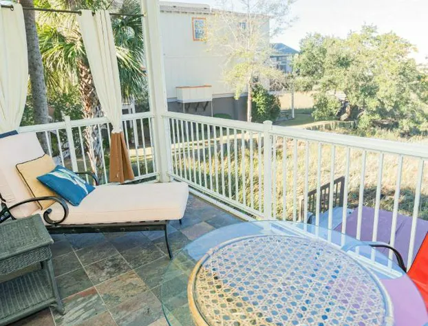 Water's Edge Inn - Adults Only hotel detail image 3