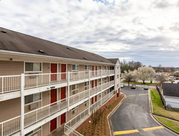 HomeTowne Studios By Red Roof Gainesville, GA hotel detail image 2