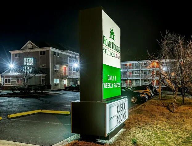 HomeTowne Studios By Red Roof Gainesville, GA hotel detail image 3