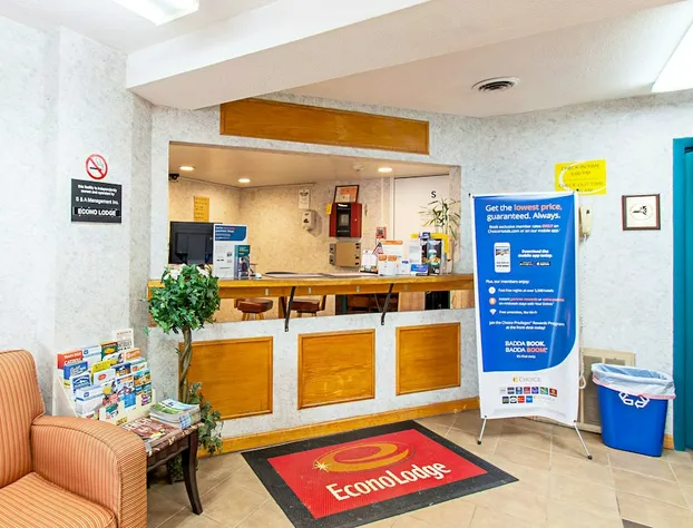 Econo Lodge hotel detail image 1