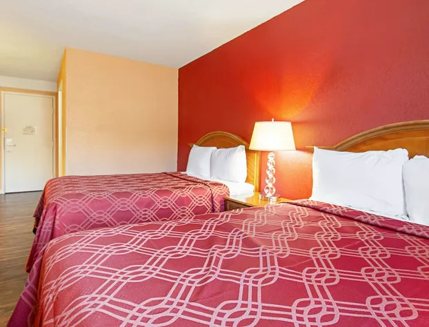 Econo Lodge hotel detail image 2