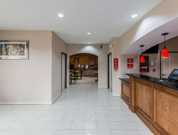 Quality Inn & Suites Bridge City/Orange hotel detail image 1