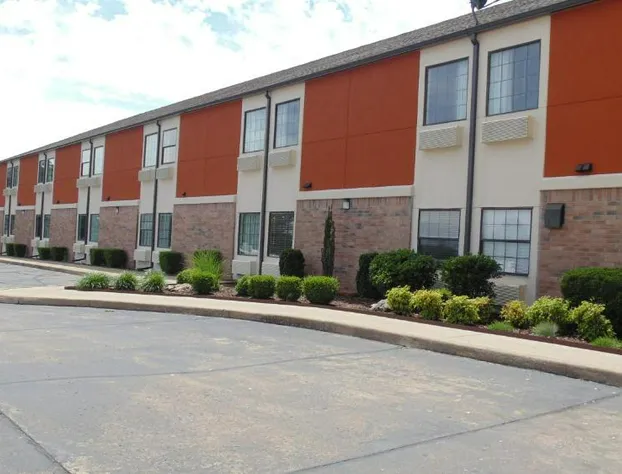 Super 8 by Wyndham Sapulpa/Tulsa Area hotel detail image 2