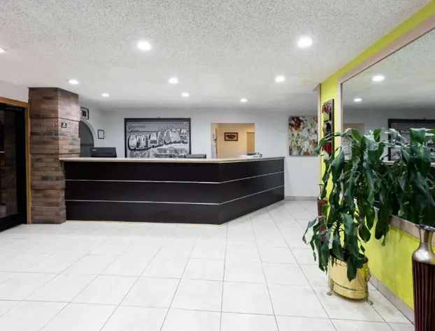 Super 8 by Wyndham Sapulpa/Tulsa Area hotel detail image 4