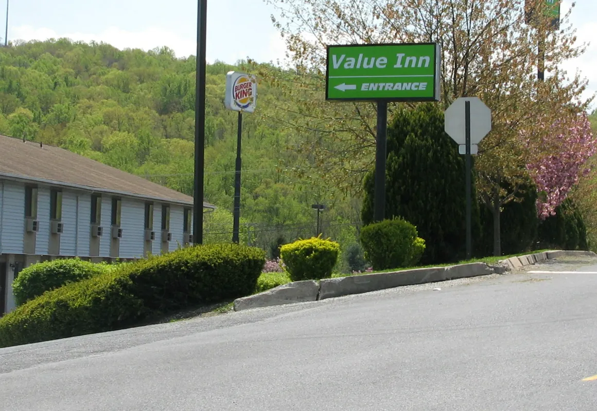 Value Inn Harrisburg - York hotel hero