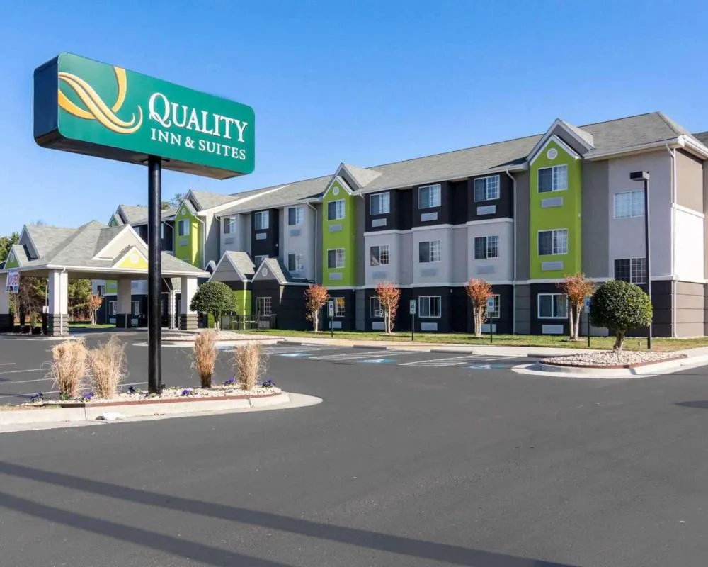 Quality Inn & Suites Ashland near Kings Dominion hotel hero
