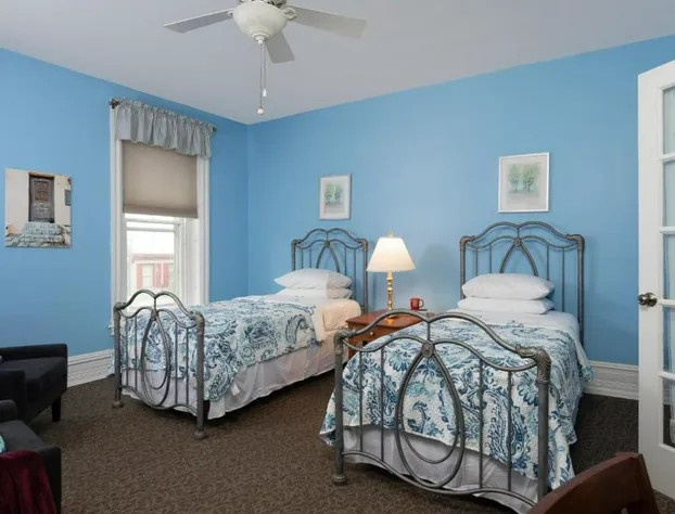 Carlisle House hotel detail image 1