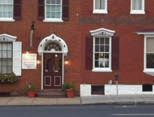 Carlisle House hotel detail image 2