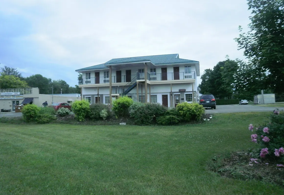 Bayview inn hotel hero