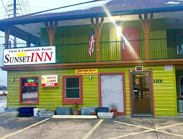 Sunset Inn-Rolla hotel detail image 2