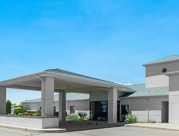 Rodeway Inn & Suites hotel detail image 1