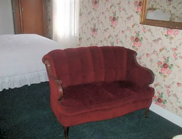 Glass Beach Inn hotel detail image 4