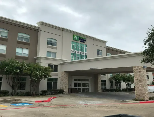 Holiday Inn Express & Suites Arlington North - Stadium Area by IHG hotel detail image 1