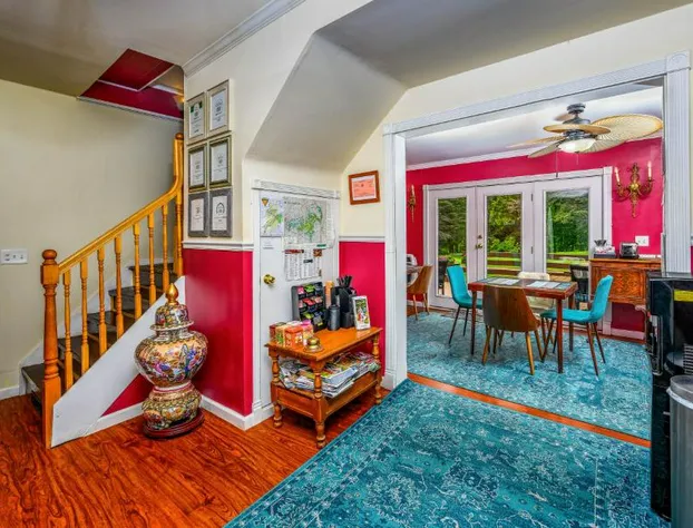 Mountain Treasure B&B hotel detail image 4