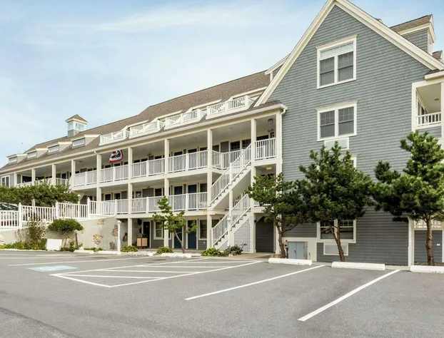 Bluegreen Vacations The Breakers Resort, an Ascend Collection Resort hotel detail image 1