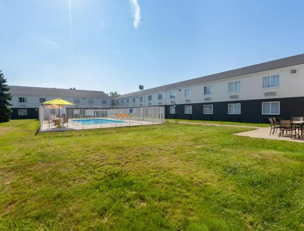 Days Inn by Wyndham Sandusky / Cedar Point hotel detail image 2