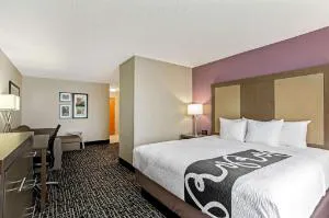 La Quinta Inn & Suites by Wyndham Hopkinsville hotel detail image 4