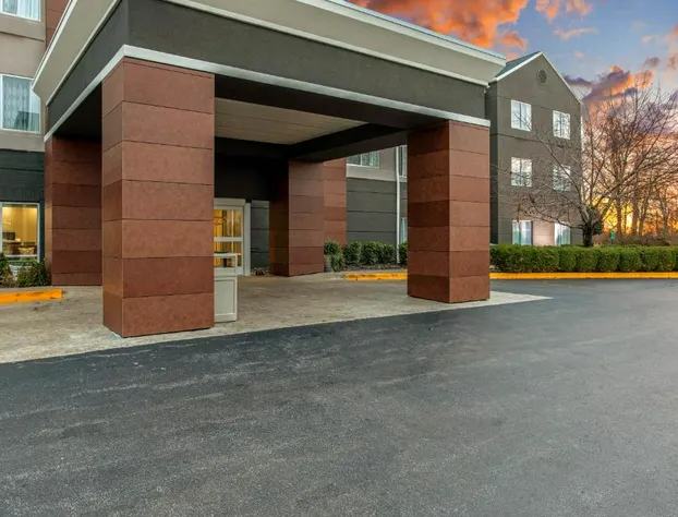 La Quinta Inn & Suites by Wyndham Hopkinsville hotel detail image 4