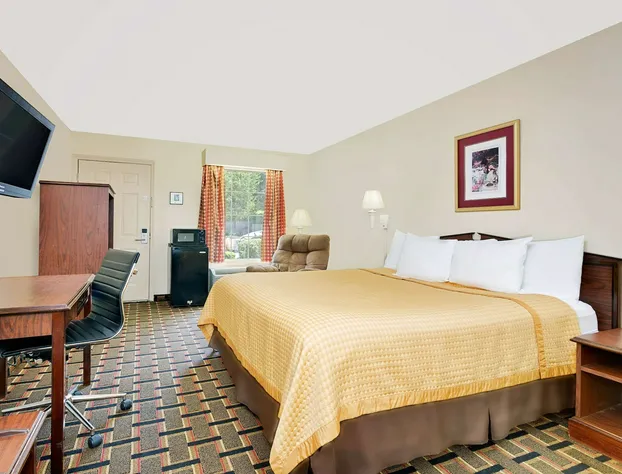 Days Inn by Wyndham Spartanburg hotel detail image 3