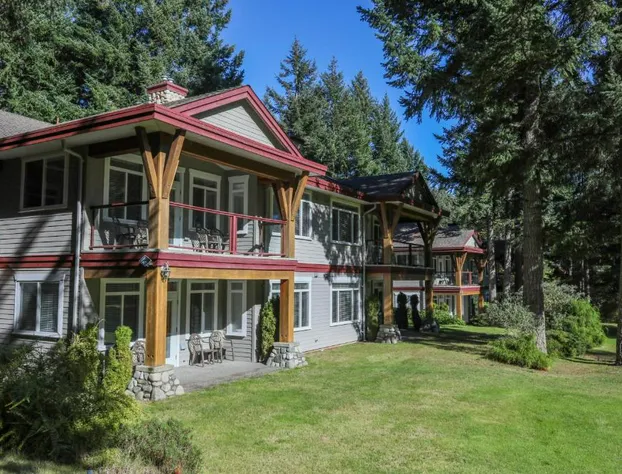 Crown Isle Resort and Golf Community hotel detail image 1