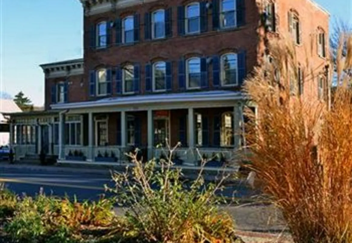 The 1850 House Inn and Tavern hotel hero