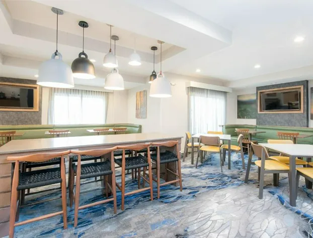 Fairfield Inn & Suites By Marriott - Brunswick hotel detail image 2