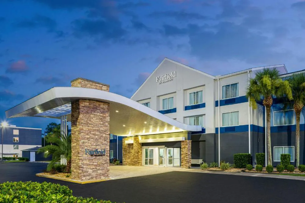 Fairfield Inn & Suites By Marriott - Brunswick hotel hero