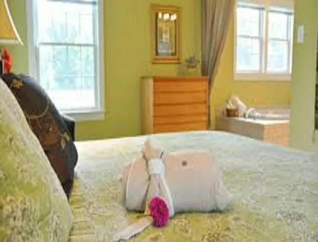 Inn at Huntingfield Creek hotel detail image 4