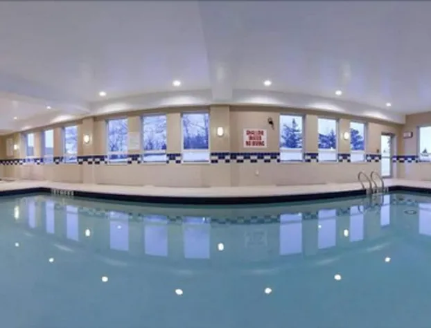 Holiday Inn Express & Suites Kincardine - Downtown hotel detail image 2