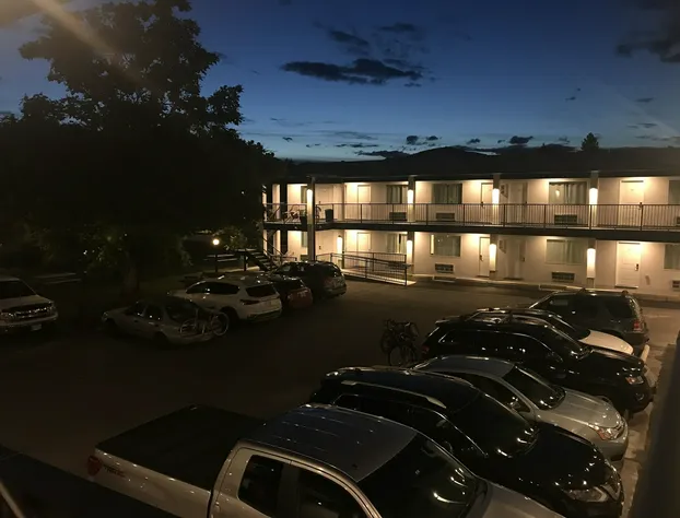 Oasis Inn hotel detail image 1