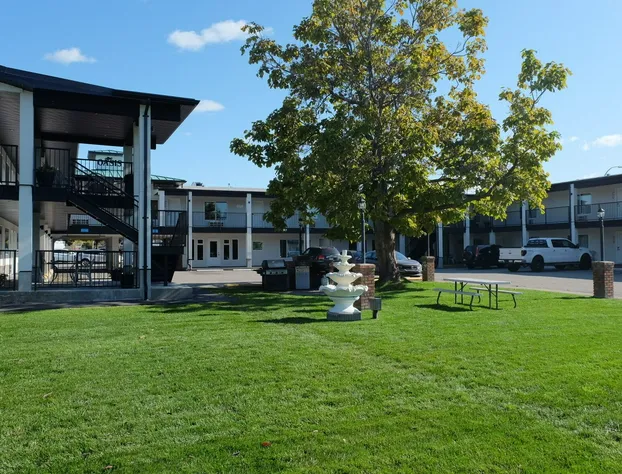 Oasis Inn hotel detail image 3