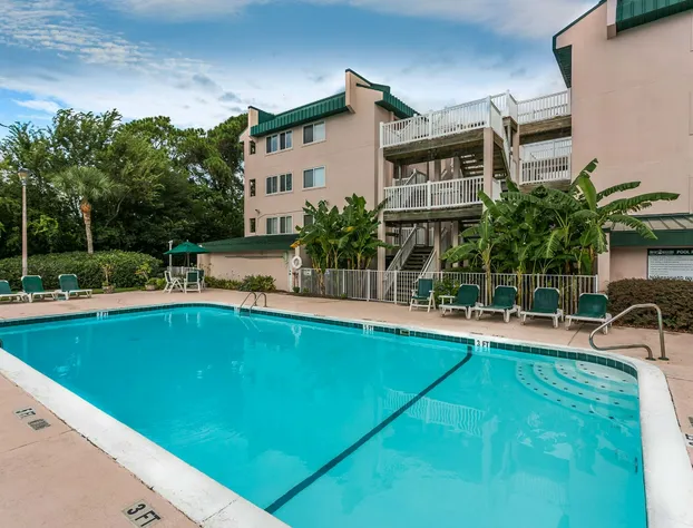 Hodnett Cooper's Shipwatch hotel detail image 1