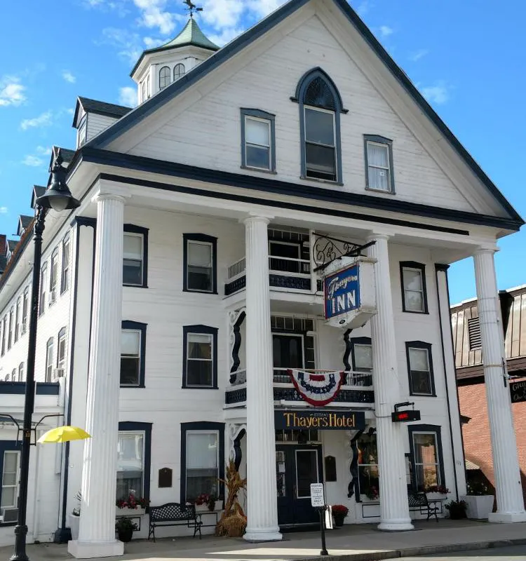 Thayers Inn hotel hero