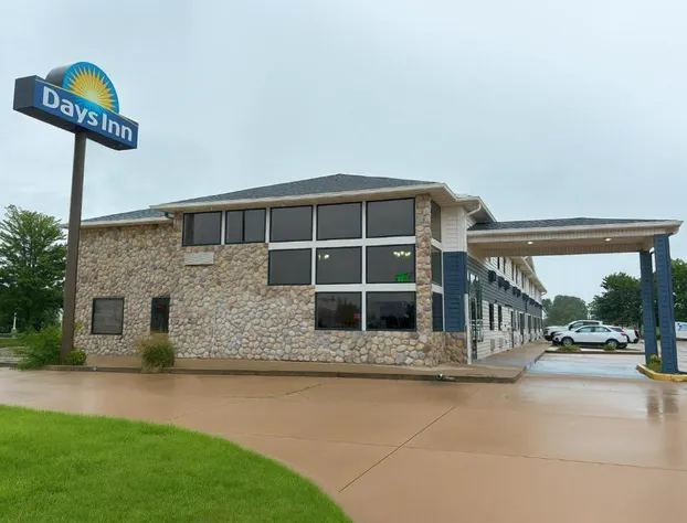 Days Inn by Wyndham Morton hotel detail image 2