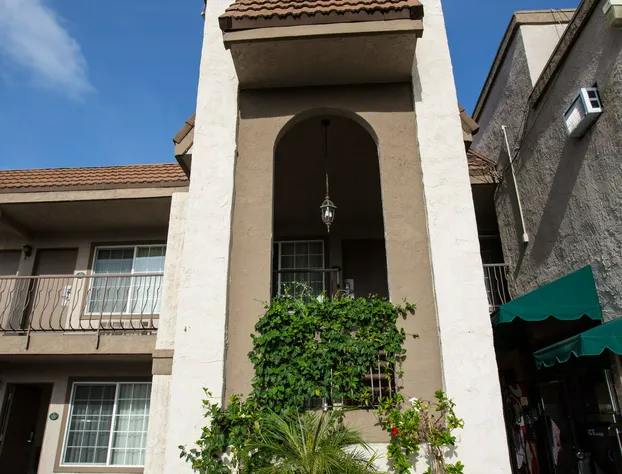 Queens Inn Anaheim hotel detail image 3