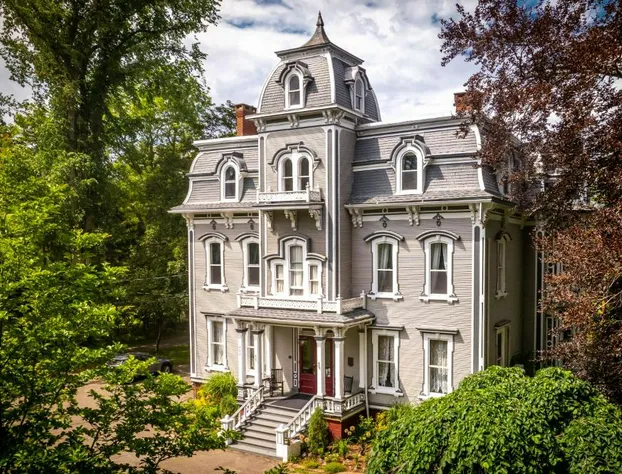 Queen Anne Inn hotel detail image 1