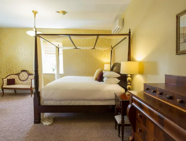 Queen Anne Inn hotel detail image 3